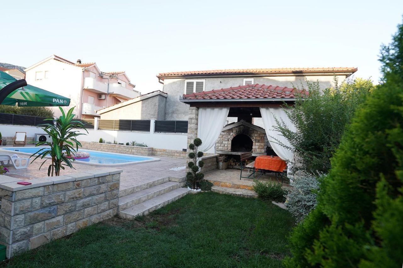 Villa Tago With Heated New Pool