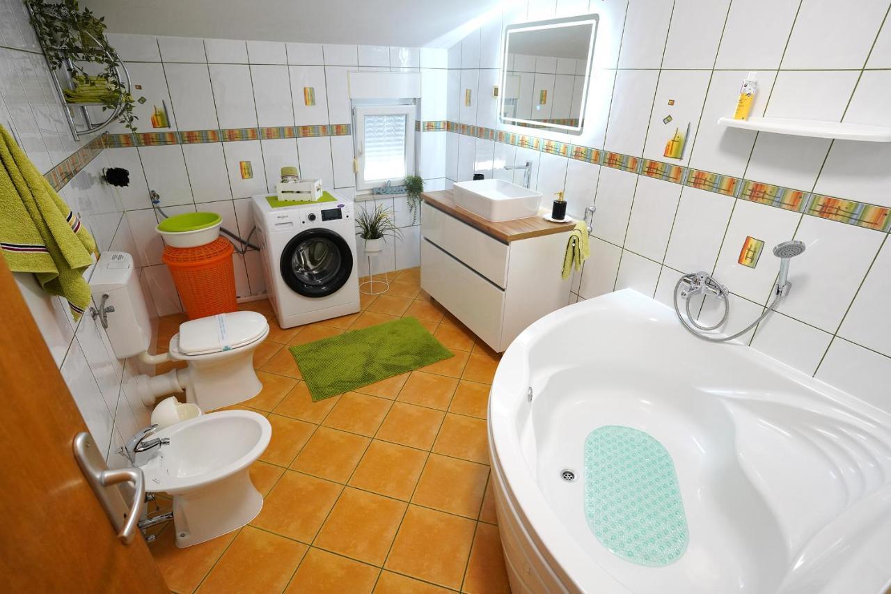 Tago With Heated New Pool Villa *