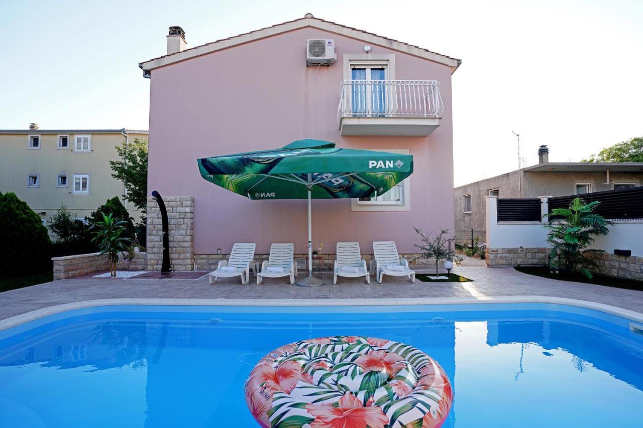Tago With Heated New Pool Villa Kastela