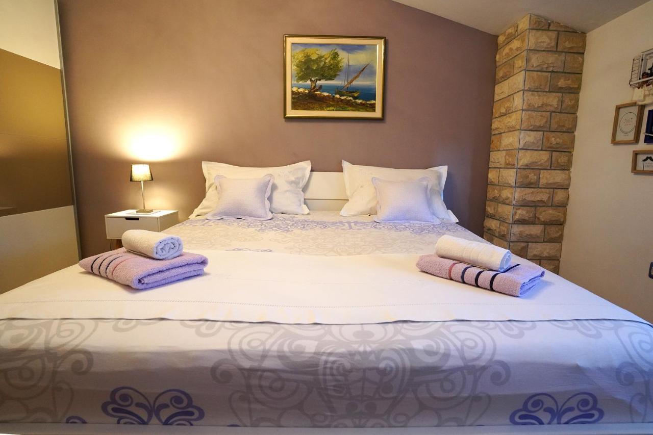 Tago With Heated New Pool Villa