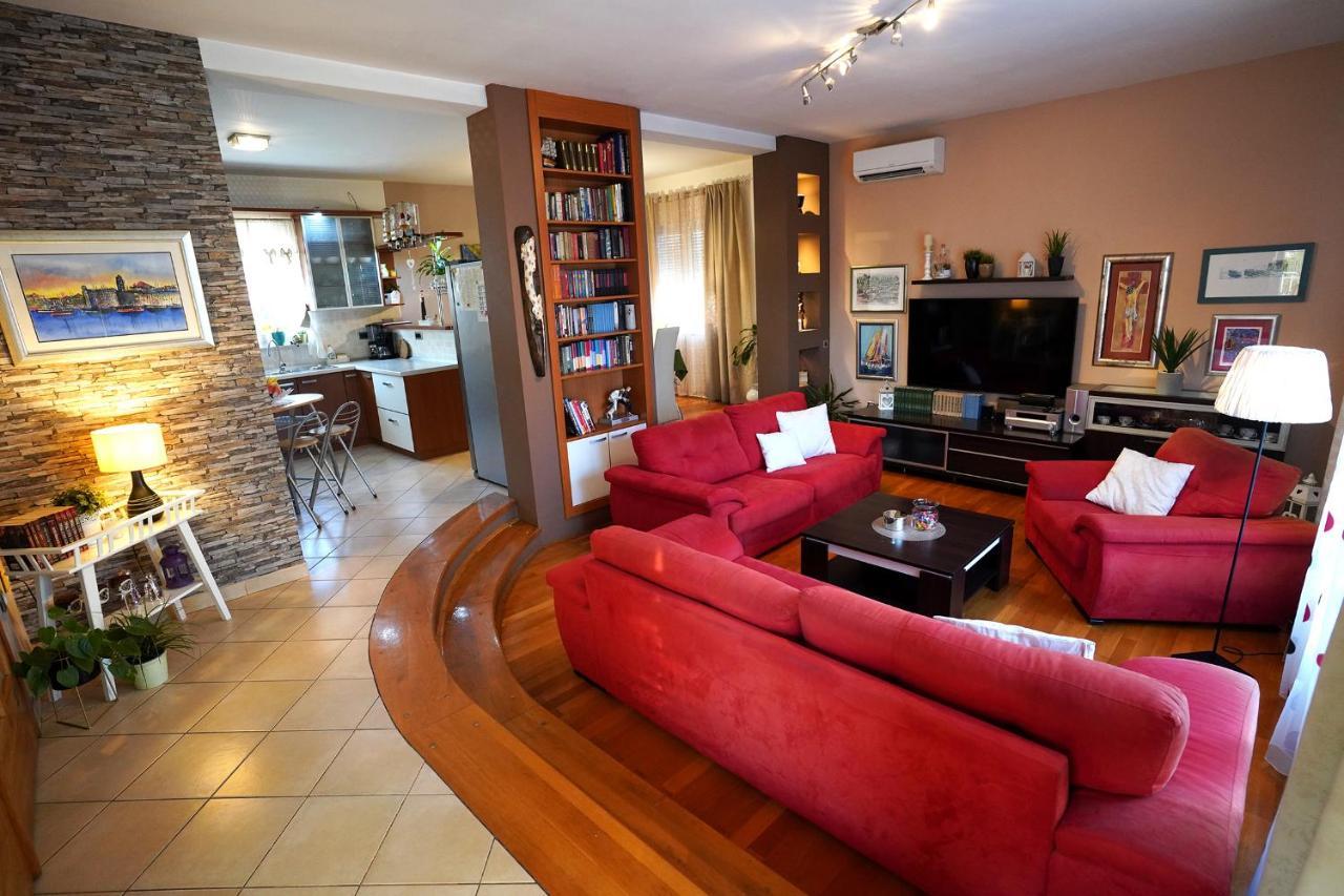 Villa Tago With Heated New Pool *