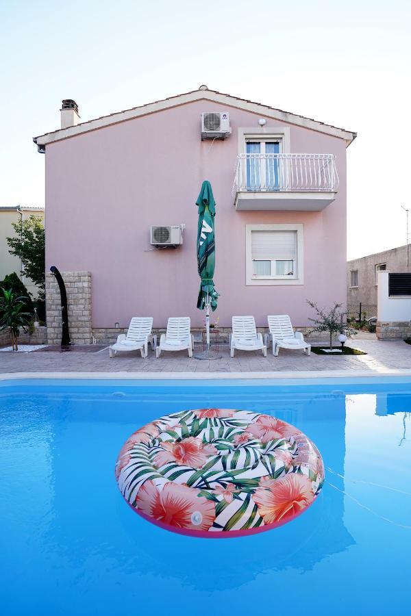 Tago With Heated New Pool Villa Kastela