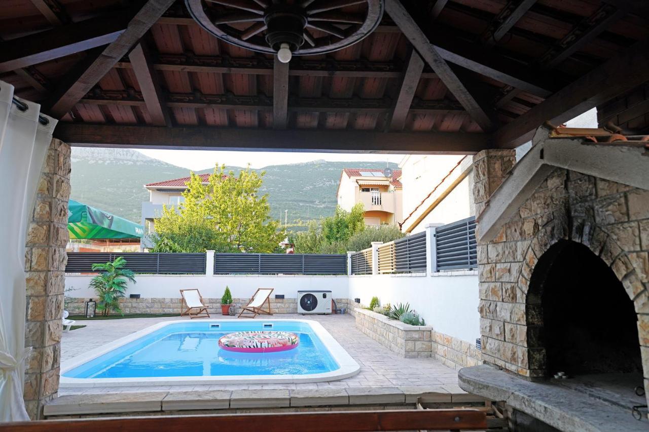 Villa Tago With Heated New Pool *